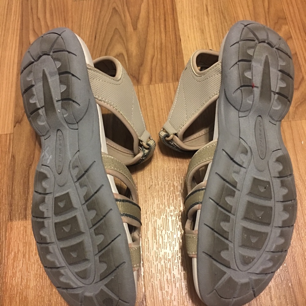 Sandals - Picture 4 of 4